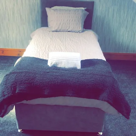 The Crnrhouse 펜션 Strensall